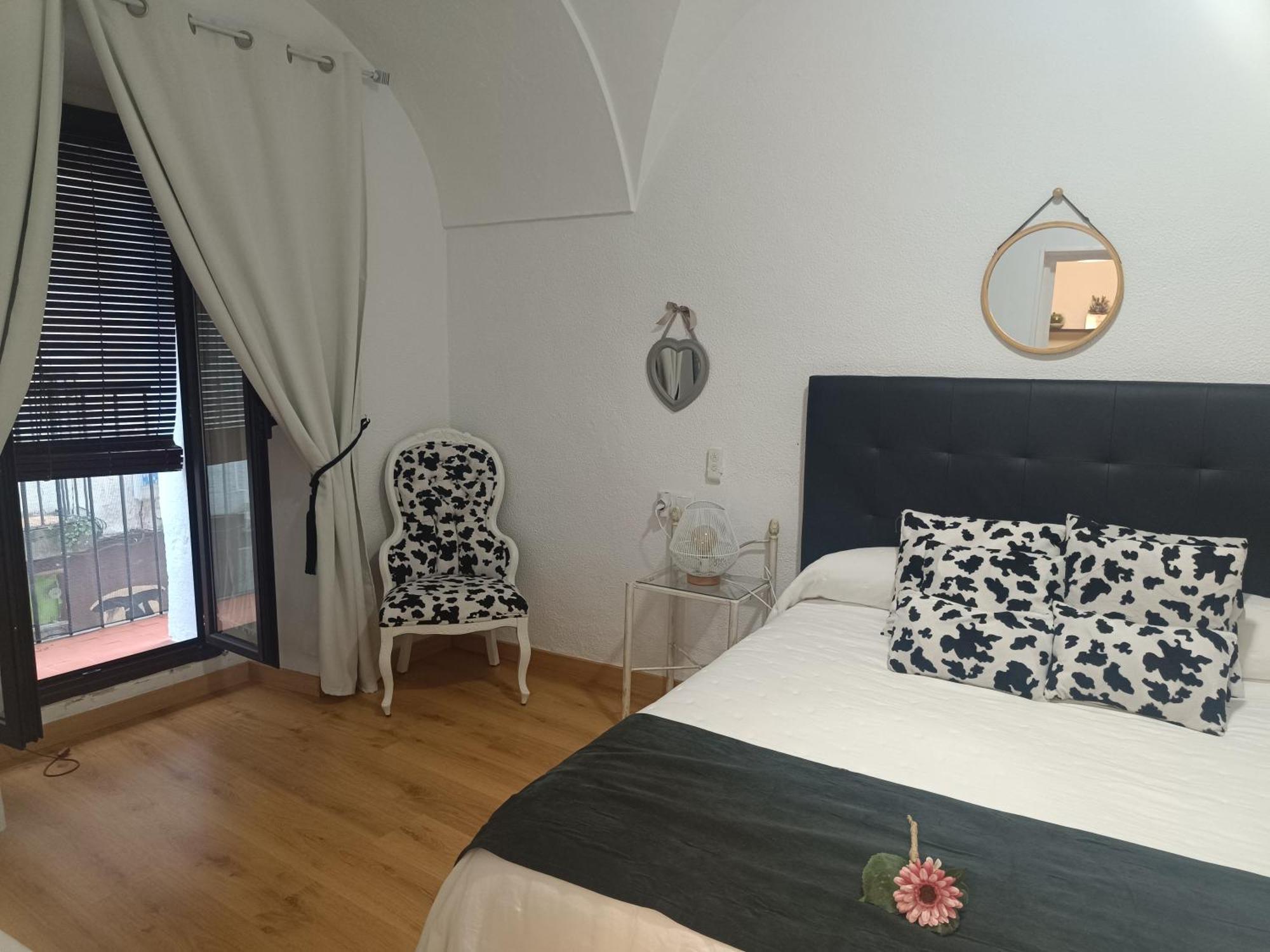 Flor De Lis 1 Apartment กาเซเรส ภายนอก รูปภาพ